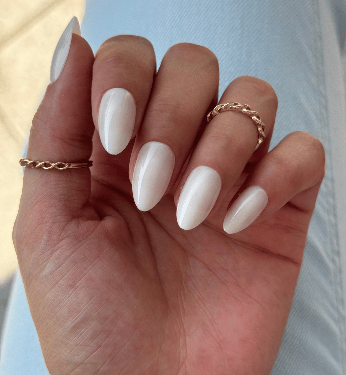 FAUX ONGLES BLANCS MILKY AMANDES MÉDIUM