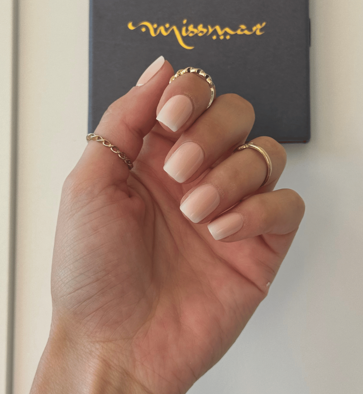 FAUX ONGLES BABY-BOOMER CARRÉ COURT