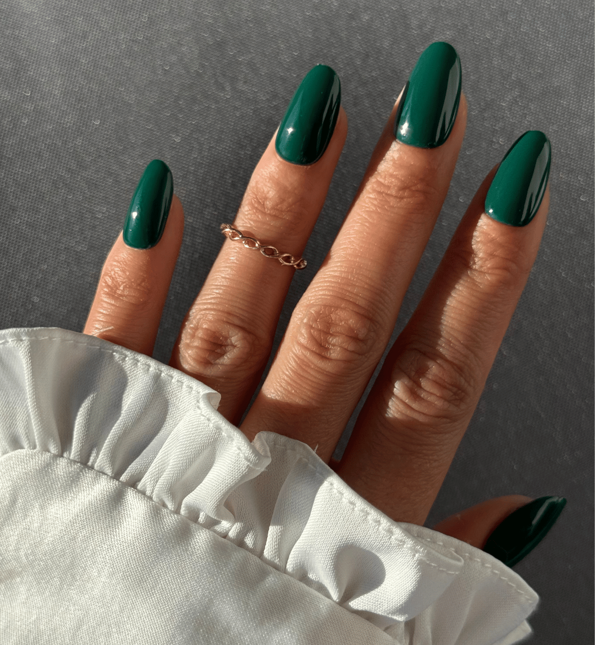 FAUX ONGLES VERTS SAPIN ARRONDIS MÉDIUM