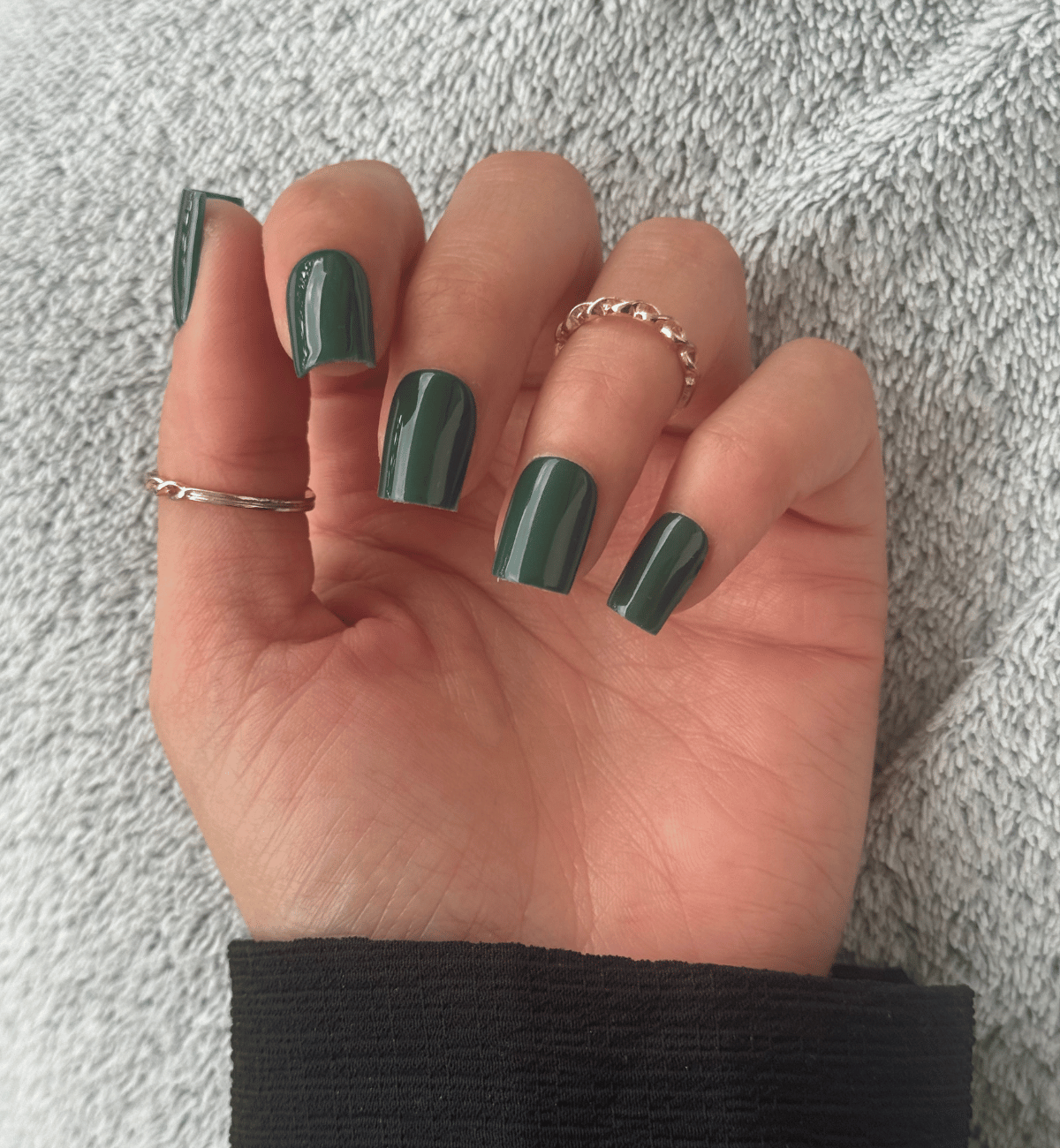 FAUX ONGLES VERTS SAPIN CARRÉS COURTS